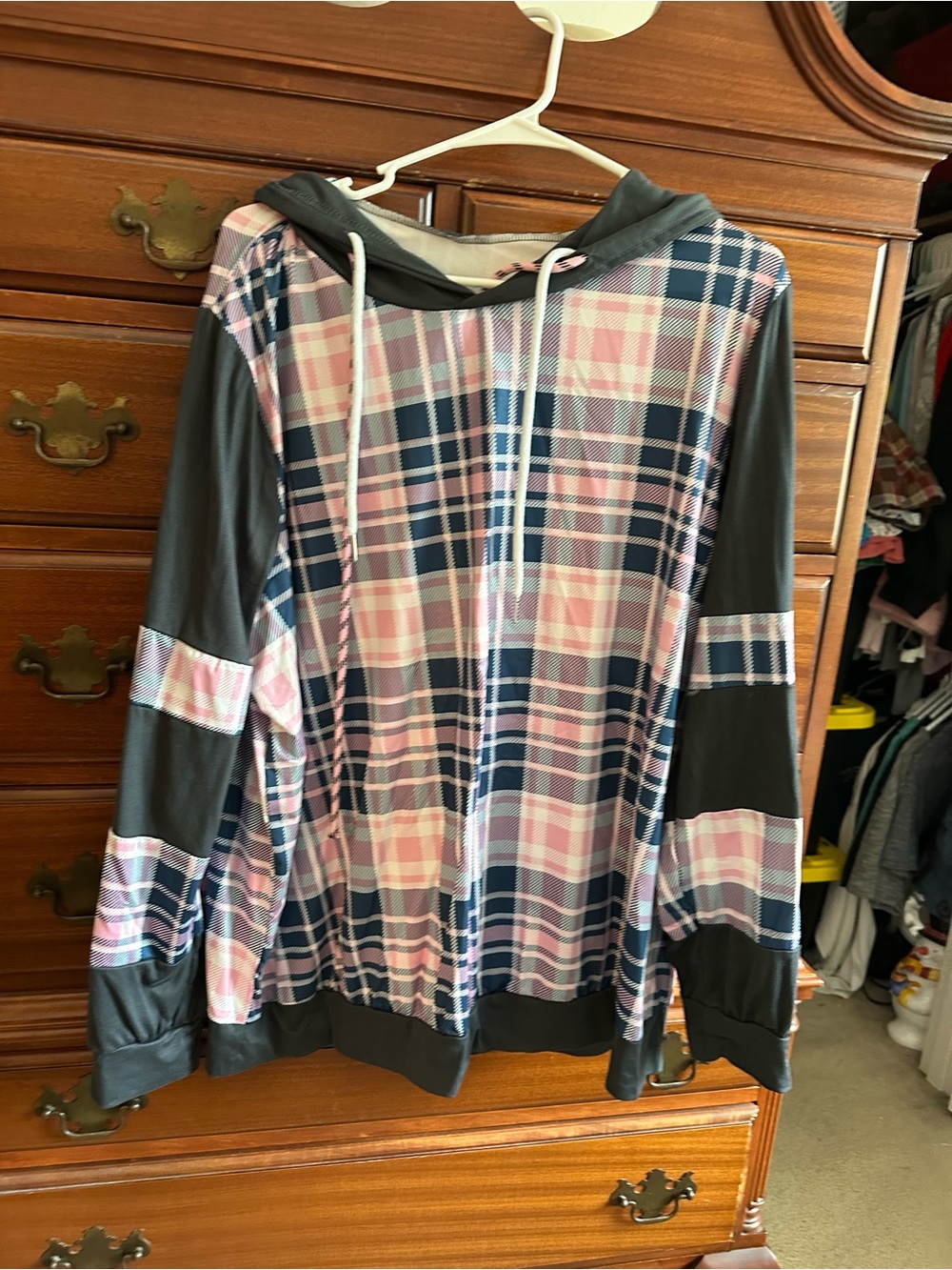 Colorful set of 3 Hooded Pullovers